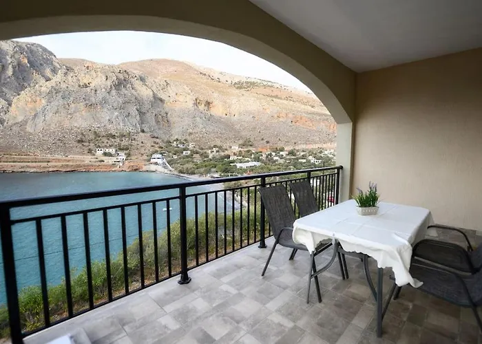 Serenity Haven 別荘 Aryinónda